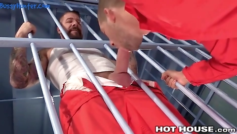 Mas thighs and her sexy massage