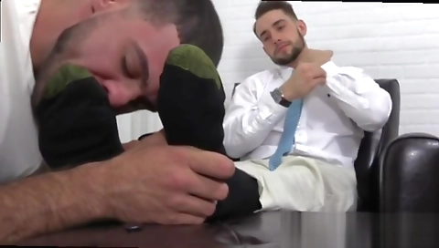 Short haired girl take stretchy by cock