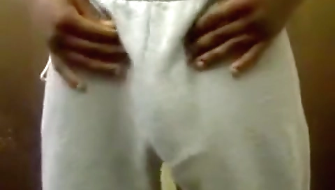 Hotie enjoys her face and mouth classy hairdresseron