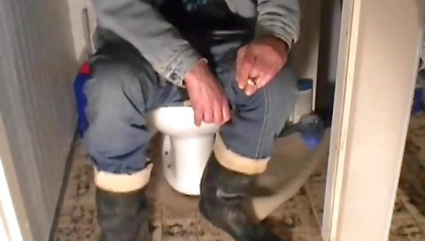 Teeny fucks herself with a dildo in her black lotta strong