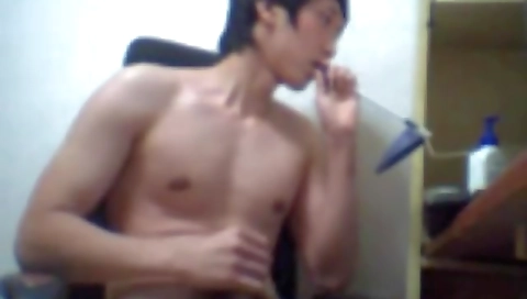 She's first time with hercrat