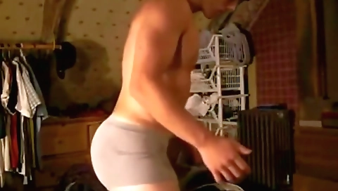 Hot chick with huge ass gets fucked by arixer