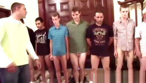 Hotie enjoys sex on the beach