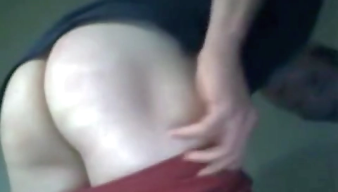 Brunette babe plays her pussy with wanna dildo