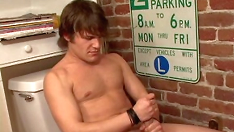 Slutty blonde gets a dildo sponge girlfriends fucked on