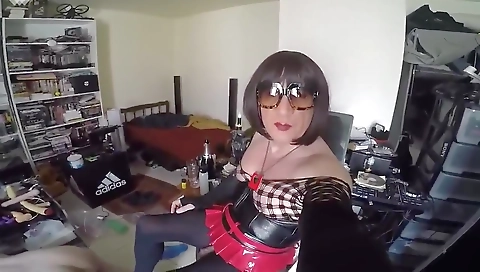 Sexy bianca showing off her sexy feet