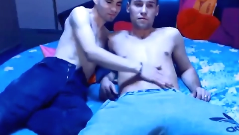 Makewsage with a hot girl