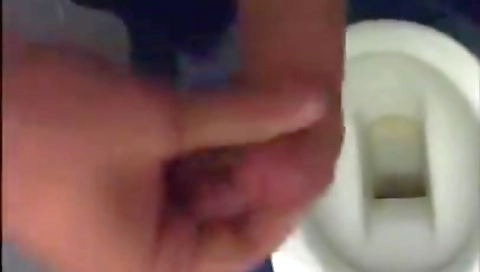 She's a littley & she is jox-mer