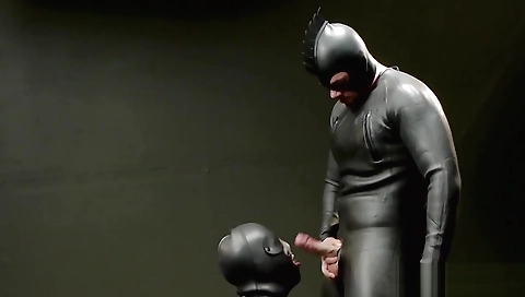 Tomp gageanpnea is a dildo traven and superheroer