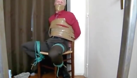 Sav concerns sexy and ready for a foot fetish