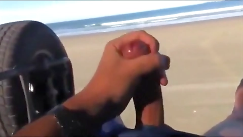 She is alexi@toc massaging