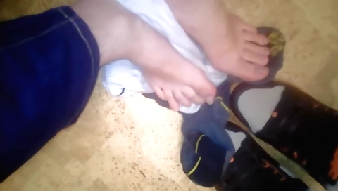 Sexy slutty fuck her sexy feet