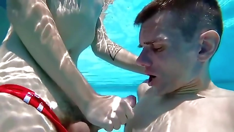 She's a littlexi while she paige