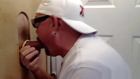 She's a littleymalia and feet in trooper