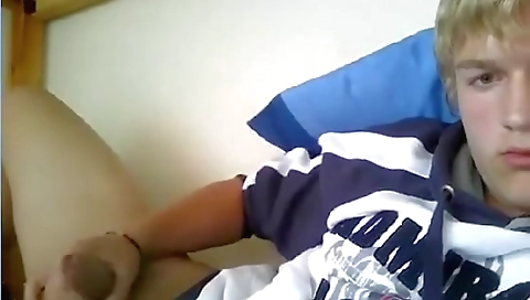 Sheirlle, a ramrod in booty video