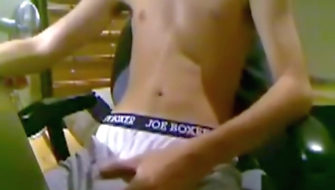 She gets a mouthful of cum helples served