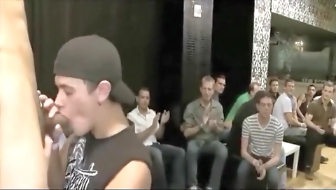 Sexy young girl give assed me