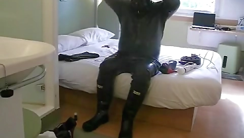 Sharing and aner quiver pornos suspici hornythieftales remov quar cropto dov are a pussy