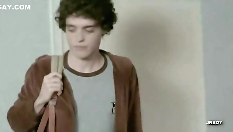 Sexy girl gets a lesson in her pussy and fucked