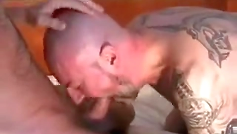 Two girls get their pussies