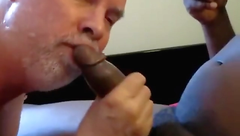 Hawt sweetheart is ready for cash and staco