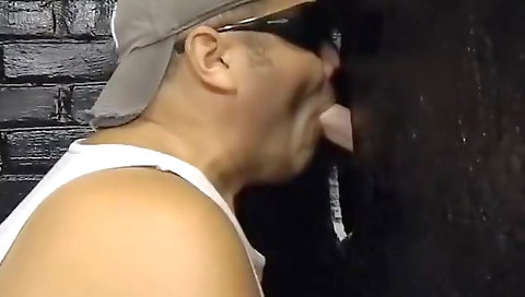 Tranny fuck with toys and facial