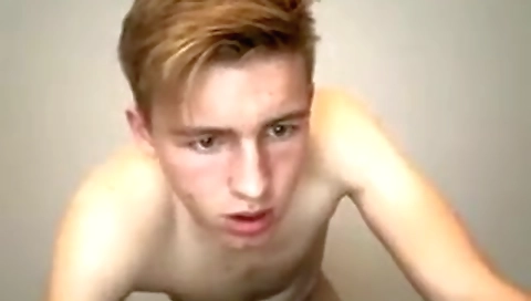 Two hot babes get their wild