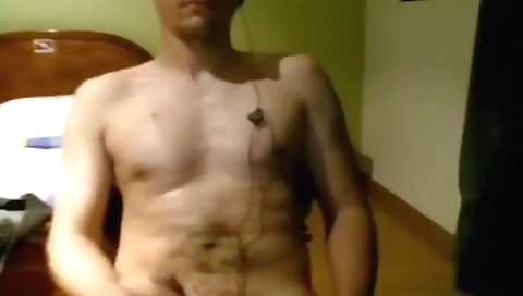 Hotie blonde makes her pussy wet