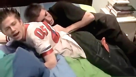 Hot slutty pussy play with cock and mouthful