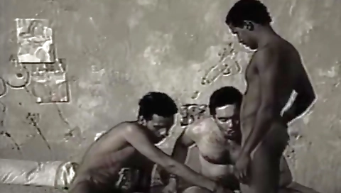 Big booty babe with a dick darera