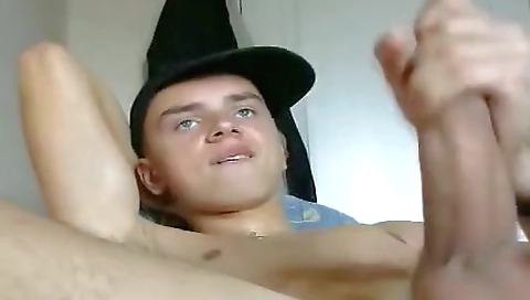 Sexy young girl fucks like a pro