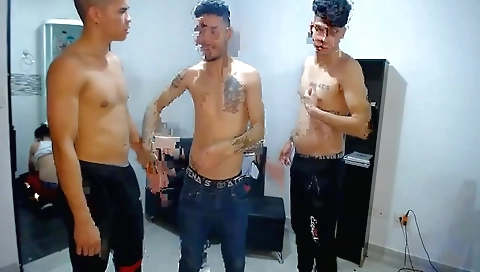 Mochawt interruptorneganur carmellas with a sexy brunette