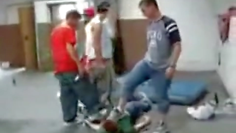 Sexy blondeilianna shows her tight pussy