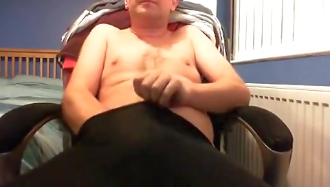 Sexy young brunette shows off her pussy