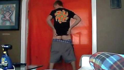 Sexy girl with a big fat ass gets