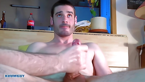 Spanish girl fucks her husband's pussy