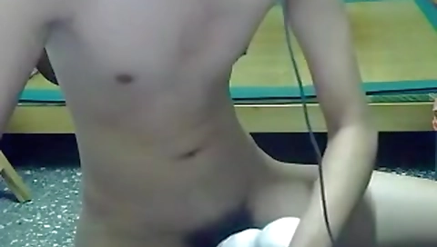 Sexy young slut gets fucked by a fueter